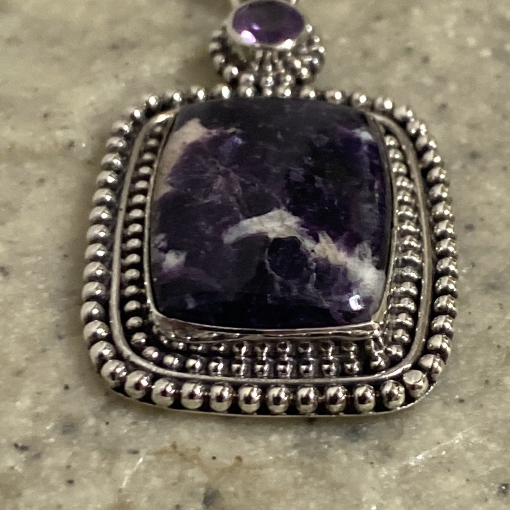 Sterling Silver Amethyst Pendant - Picture 3 of 11